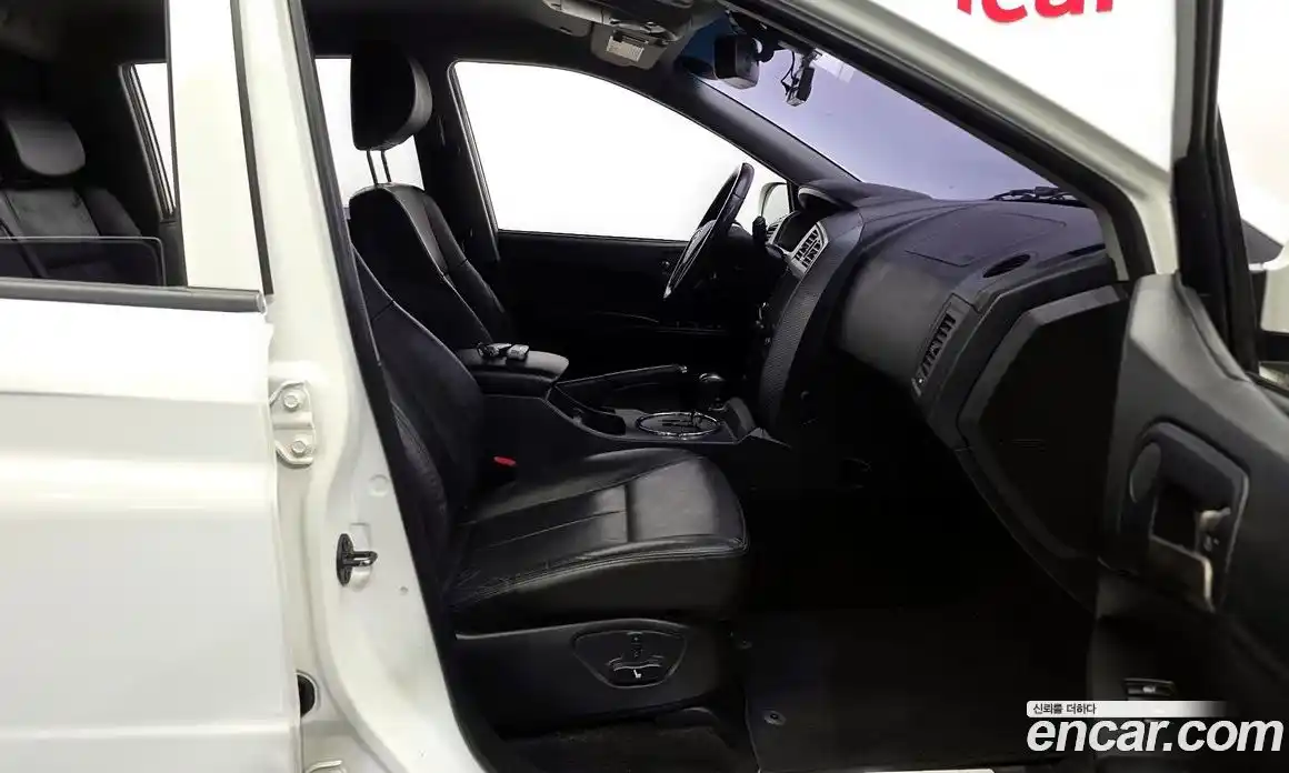 SsangYong Korando 2015 2.0 Автомат в Москве № 799295, фото 10