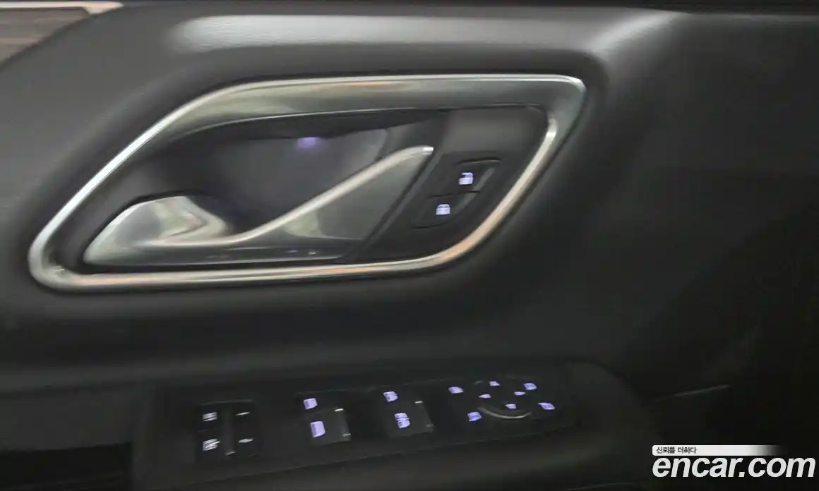 Chevrolet Tahoe 2022 6.0 Автомат в Москве № 799890, фото 11