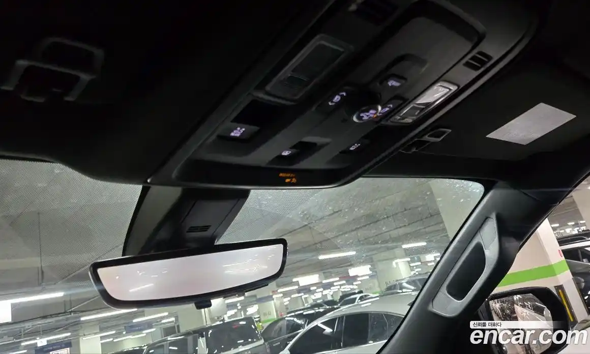 Chevrolet Tahoe 2022 6.0 Автомат в Москве № 799890, фото 17