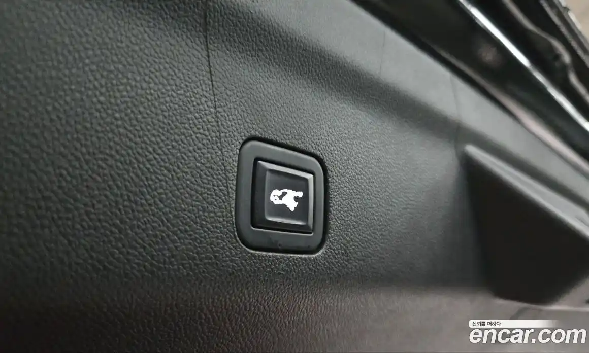 Chevrolet Tahoe 2022 6.0 Автомат в Москве № 799890, фото 4