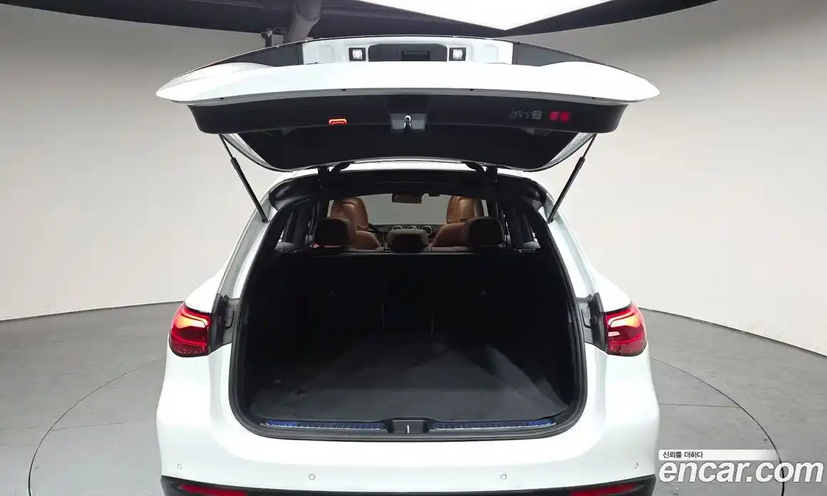 Mercedes-Benz GLC-Class 2024 2.0 Автомат в Москве № 800672, фото 19