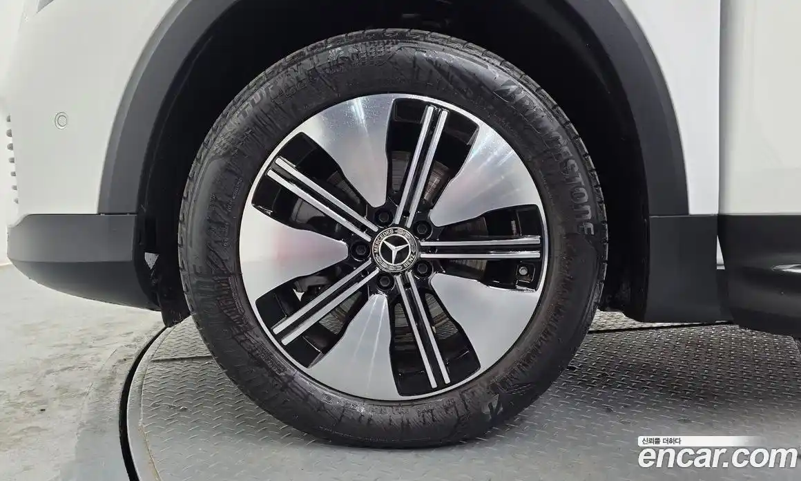 Mercedes-Benz EQB 2023 0.2 Автомат в Москве № 800709, фото 5