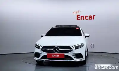 Mercedes-Benz A-Class 2023 2.0 Автомат в Москве № 800710, миниатюра 3