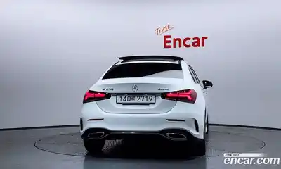 Mercedes-Benz A-Class 2023 2.0 Автомат в Москве № 800710, миниатюра 4