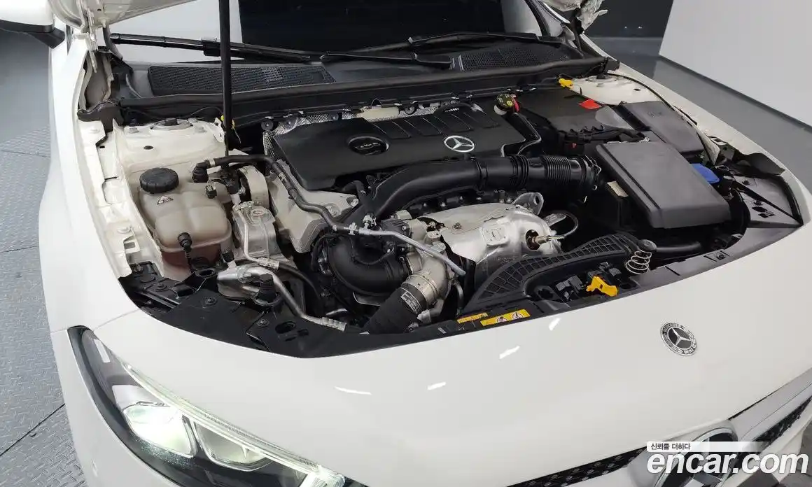 Mercedes-Benz A-Class 2023 2.0 Автомат в Москве № 800710, фото 6