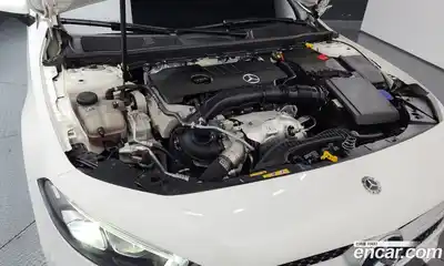 Mercedes-Benz A-Class 2023 2.0 Автомат в Москве № 800710, миниатюра 6