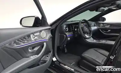 Mercedes-Benz E-Class 2023 3.0 Автомат в Москве № 800822, миниатюра 10