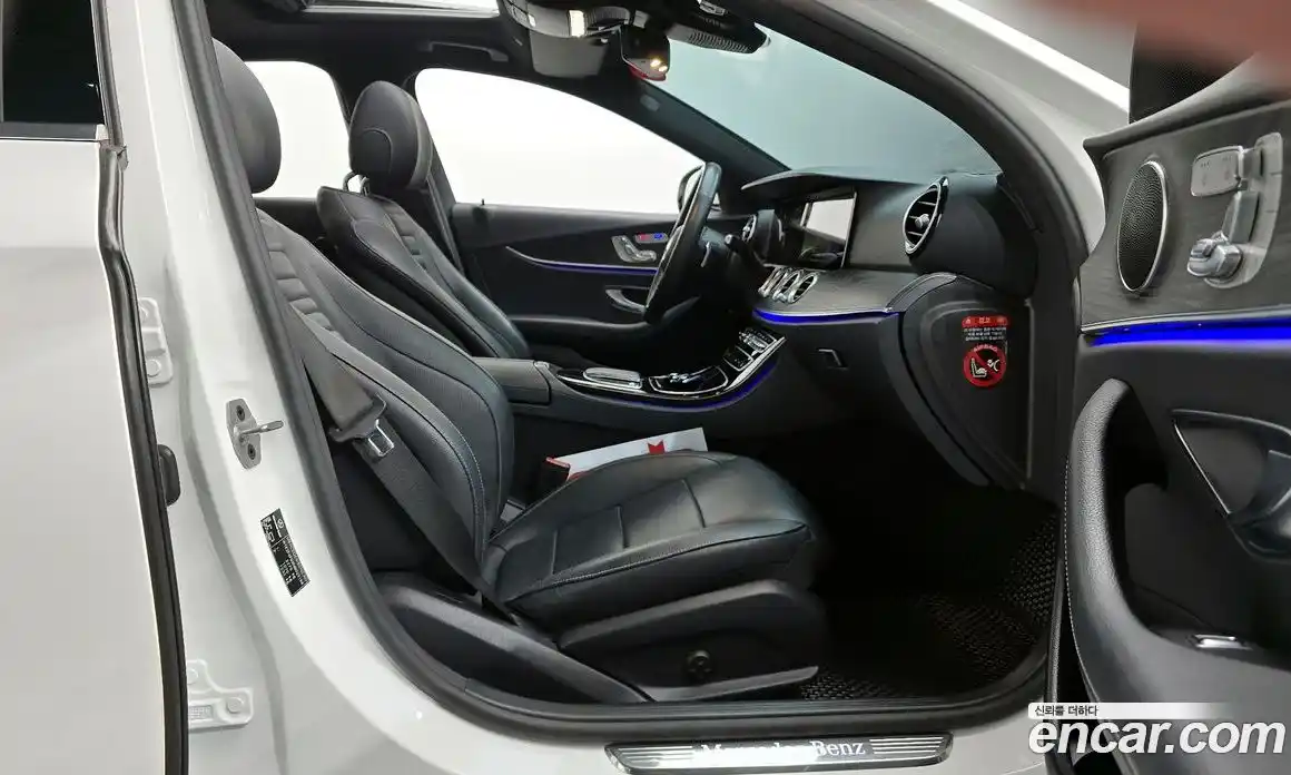 Mercedes-Benz E-Class 2022 2.0 Автомат в Москве № 801255, фото 11