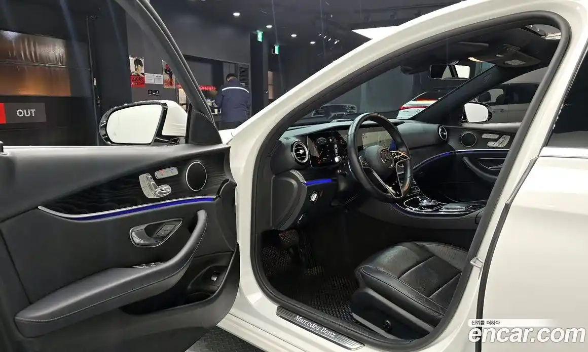 Mercedes-Benz E-Class 2022 2.0 Автомат в Москве № 801255, фото 10