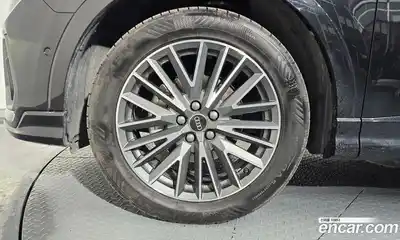 Audi Q3 2022 2.0 Автомат в Москве № 801646, миниатюра 5