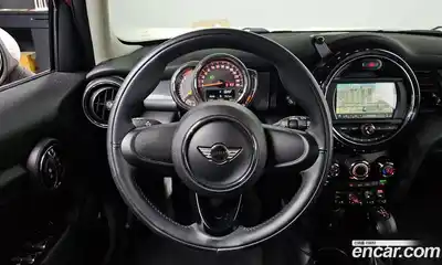 Mini Cooper 2017 1.5 Автомат в Москве № 802312, миниатюра 12