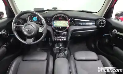Mini Cooper 2022 2.0 Автомат в Москве № 802325, миниатюра 7