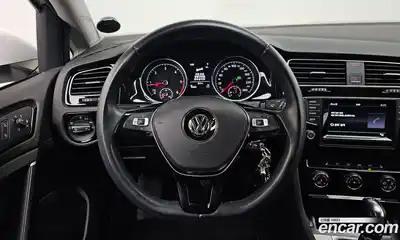 Volkswagen Golf 2014 1.6 Автомат в Москве № 802836, миниатюра 12