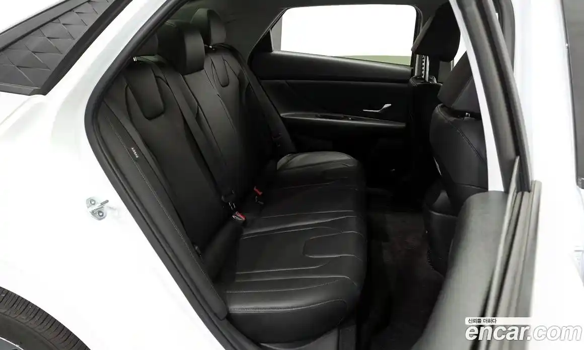 Hyundai Avante 2023 1.6 Автомат в Москве № 813514, фото 12