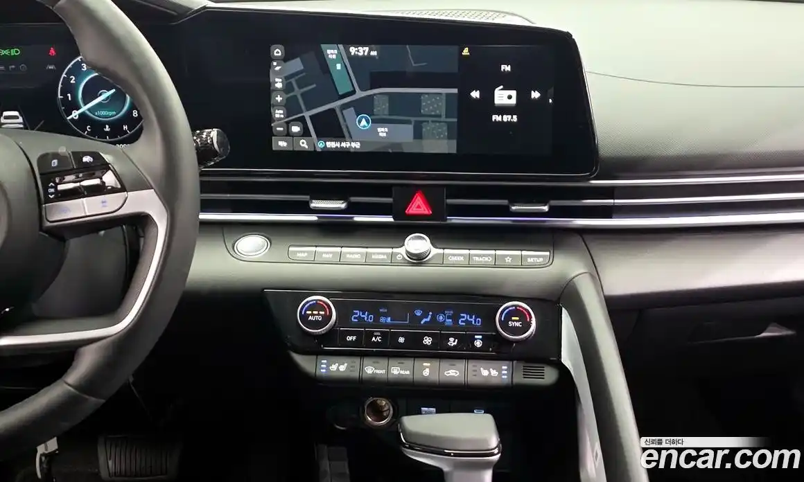 Hyundai Avante 2023 1.6 Автомат в Москве № 813514, фото 14