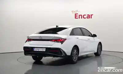 Hyundai Avante 2023 1.6 Автомат в Москве № 813514, миниатюра 2