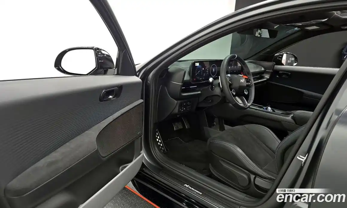 Hyundai Ioniq 6 2025 0.1 гидро в Москве № 813708, фото 11