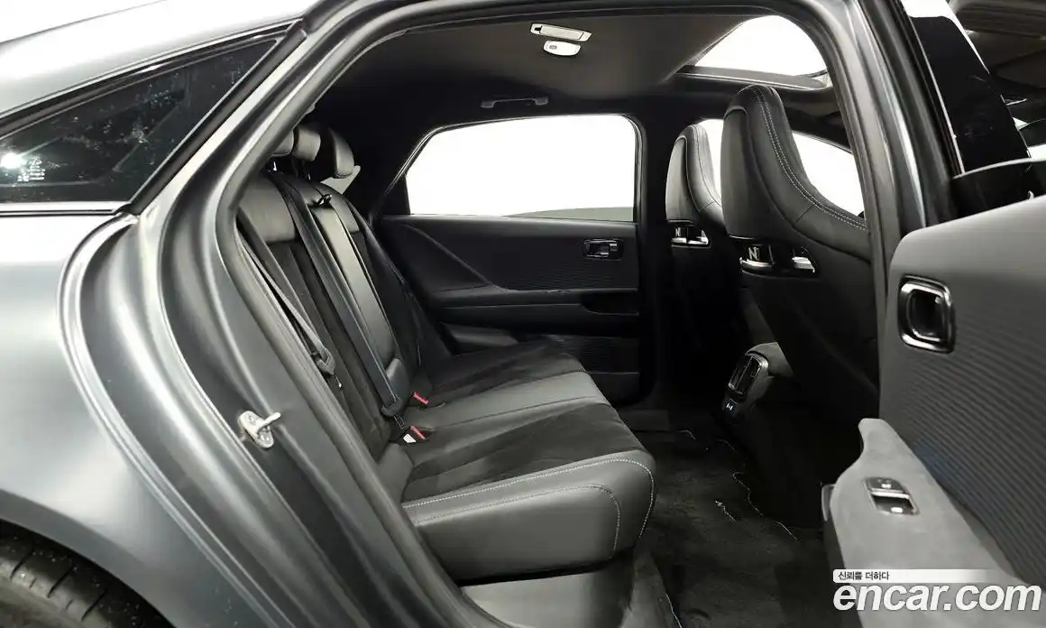 Hyundai Ioniq 6 2025 0.1 гидро в Москве № 813708, фото 12