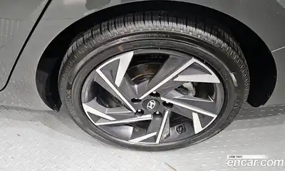 Hyundai Avante 2025 1.6 Автомат в Москве № 813733, миниатюра 5