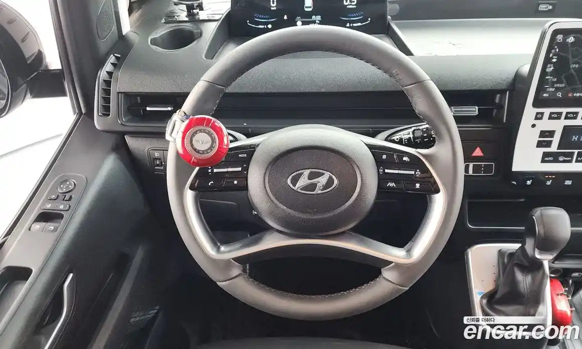 Hyundai Staria 2023 2.2 Автомат в Москве № 813973, фото 13