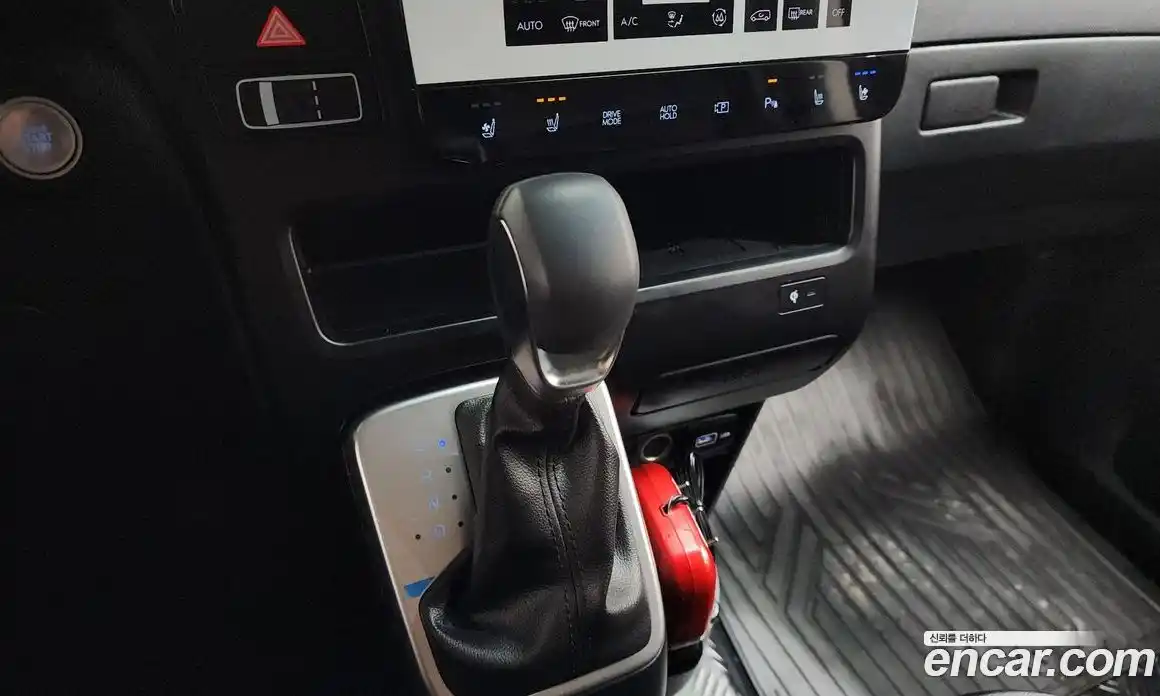 Hyundai Staria 2023 2.2 Автомат в Москве № 813973, фото 9