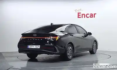 Hyundai Avante 2023 1.6 Автомат в Москве № 814023, миниатюра 2