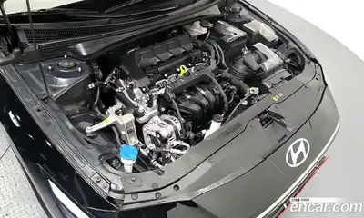 Hyundai Avante 2023 1.6 Автомат в Москве № 814023, миниатюра 6