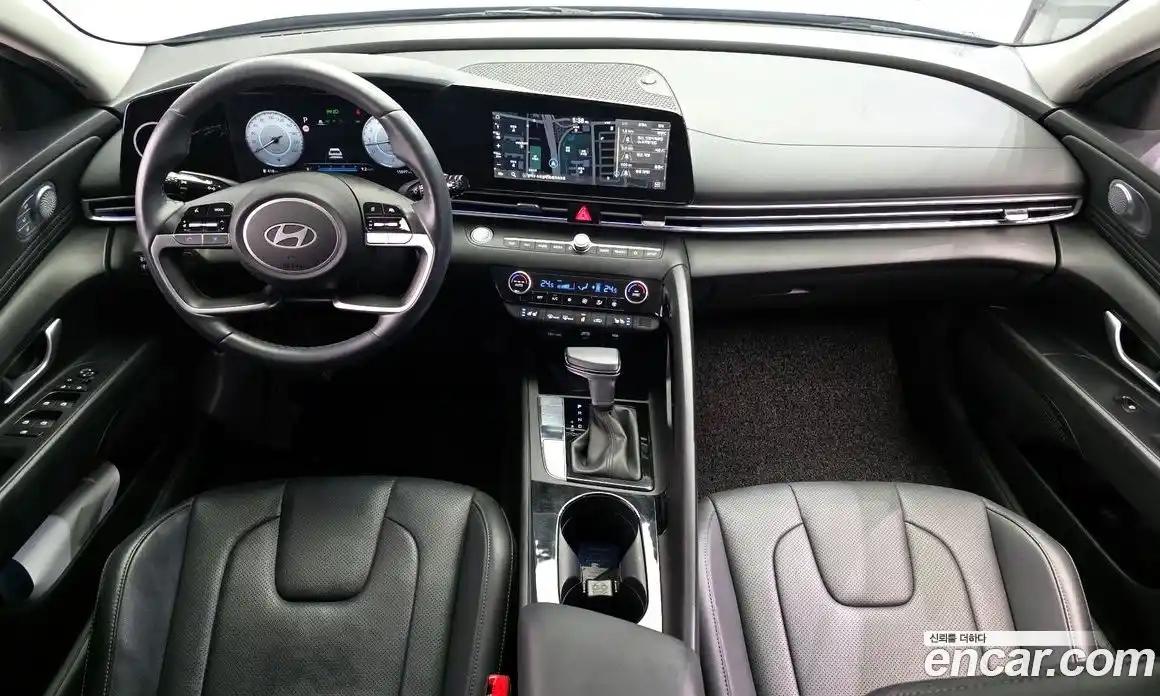 Hyundai Avante 2023 1.6 Автомат в Москве № 814023, фото 7