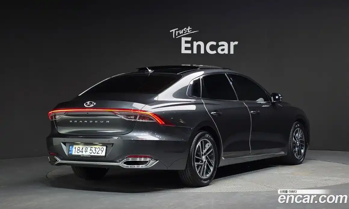 Hyundai Grandeur 2020 2.5 Автомат в Москве № 814366, фото 2