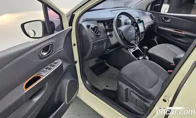 Renault QM3 2016 1.5 Автомат в Москве № 814381, миниатюра 11