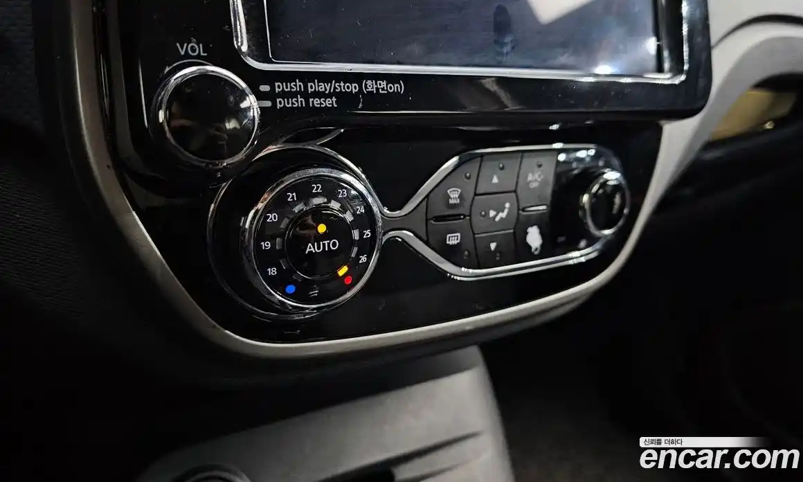 Renault QM3 2016 1.5 Автомат в Москве № 814381, фото 17