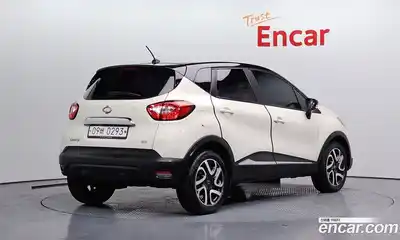 Renault QM3 2016 1.5 Автомат в Москве № 814381, миниатюра 2