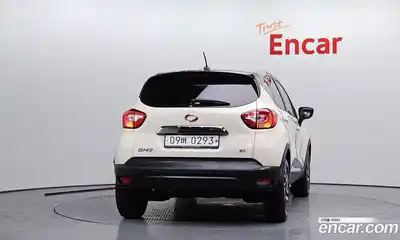 Renault QM3 2016 1.5 Автомат в Москве № 814381, миниатюра 4