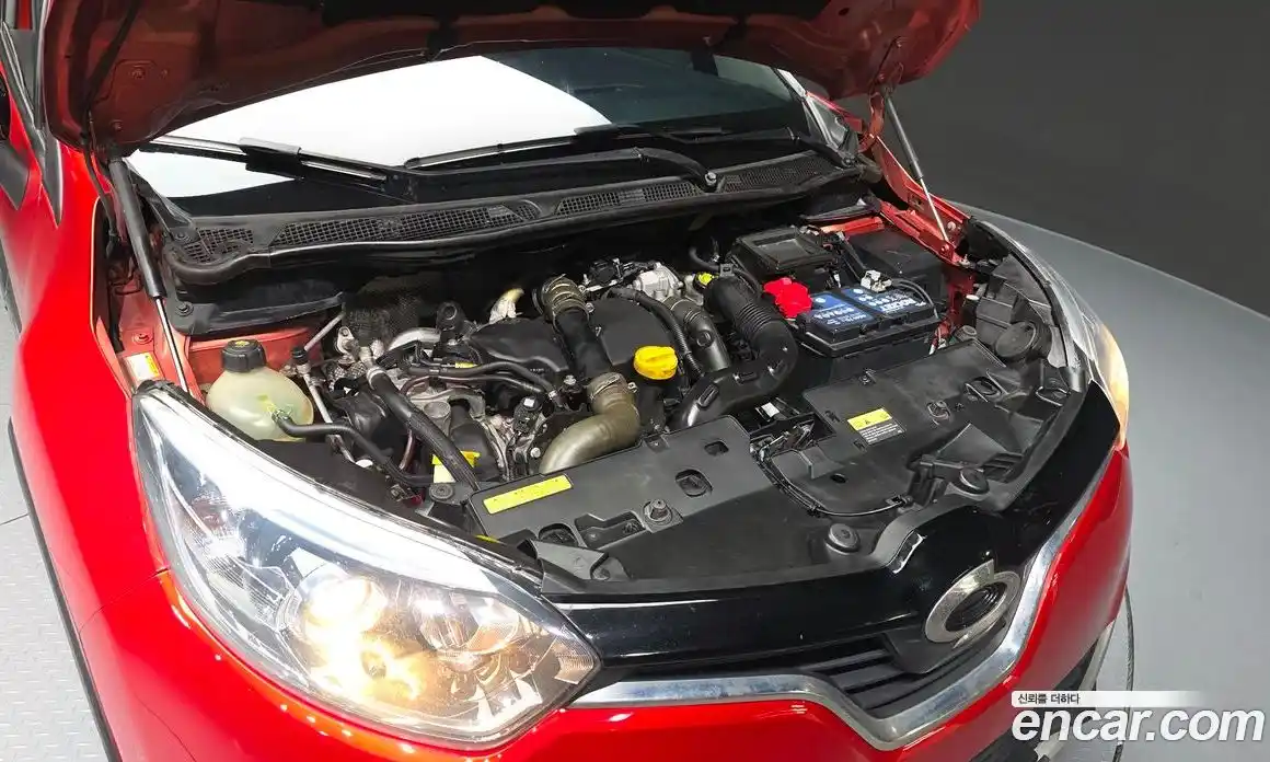 Renault QM3 2015 1.5 Автомат в Москве № 814531, фото 6