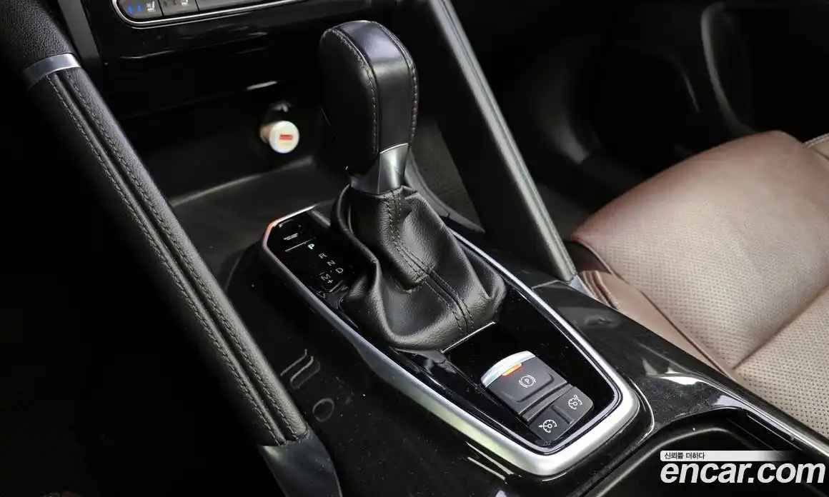 Renault QM6 2017 2.0 Автомат в Москве № 814952, фото 9