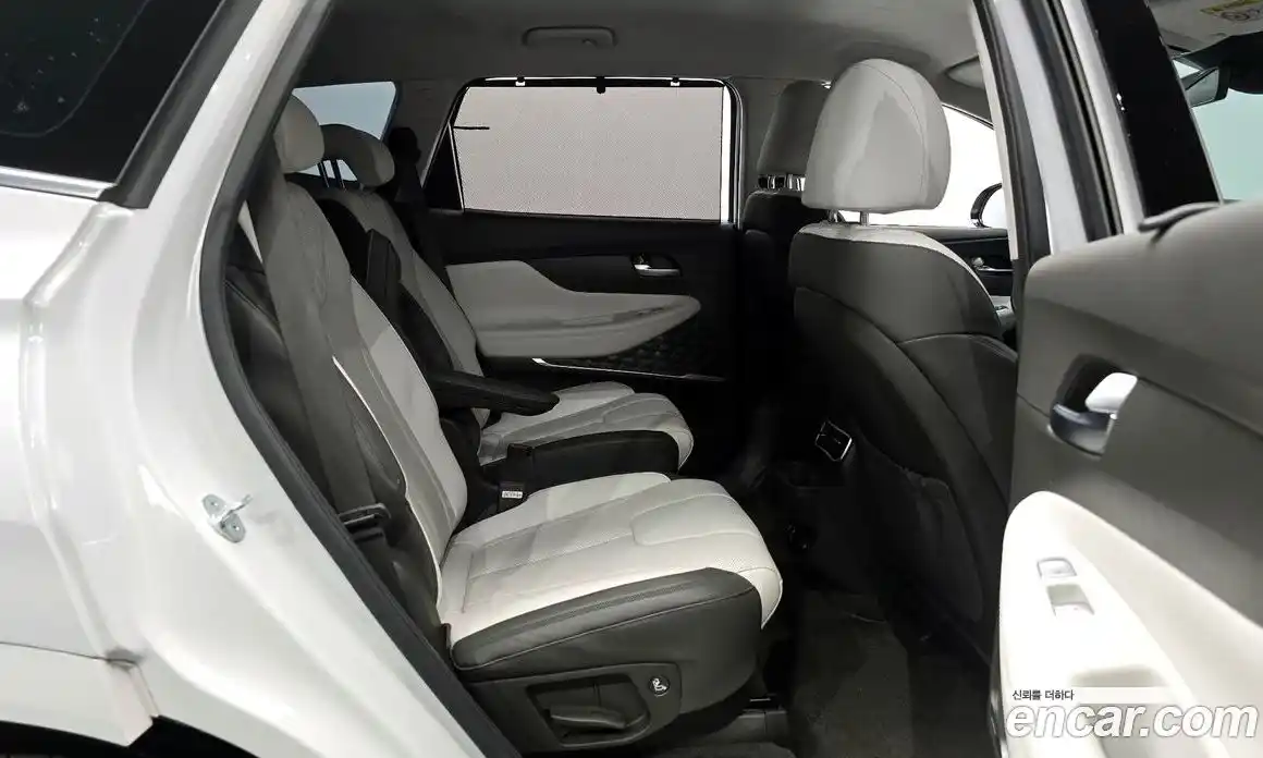 Hyundai Santa Fe 2022 1.6 Автомат в Москве № 815001, фото 12