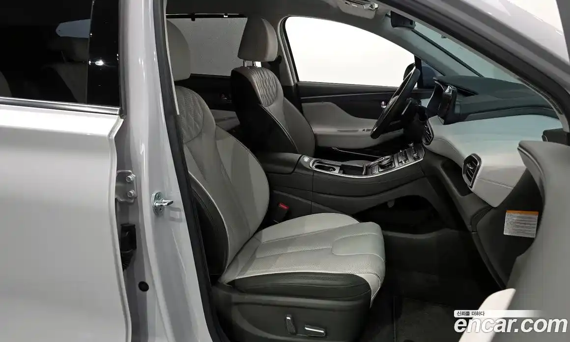 Hyundai Santa Fe 2022 1.6 Автомат в Москве № 815001, фото 10