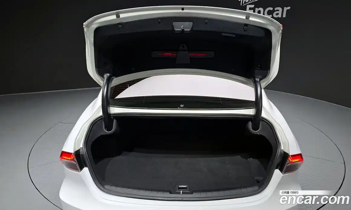 Hyundai Grandeur 2022 3.0 Автомат в Москве № 815026, фото 20