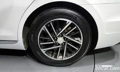 Hyundai Grandeur 2022 3.0 Автомат в Москве № 815026, миниатюра 5