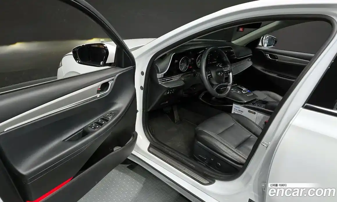 Hyundai Grandeur 2022 3.0 Автомат в Москве № 815026, фото 10