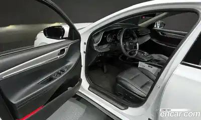 Hyundai Grandeur 2022 3.0 Автомат в Москве № 815026, миниатюра 10