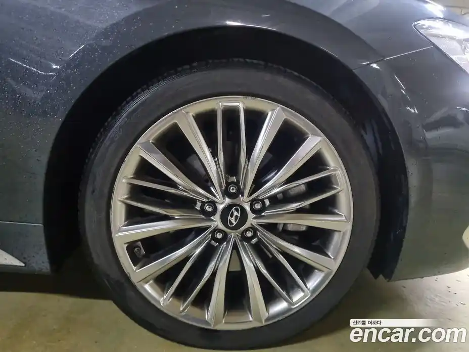 Hyundai Grandeur 2018 3.0 Автомат в Москве № 815233, фото 14