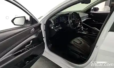 Hyundai Avante 2024 1.6 Автомат в Москве № 815319, миниатюра 11