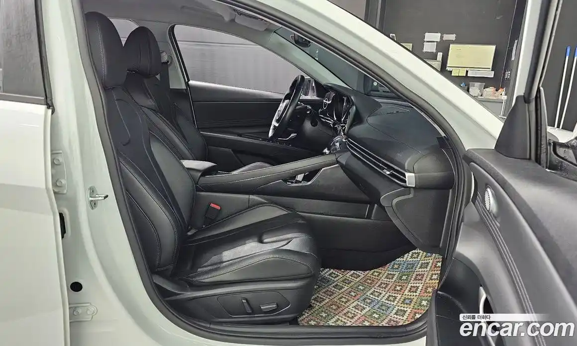 Hyundai Avante 2022 1.6 Автомат в Москве № 815329, фото 12