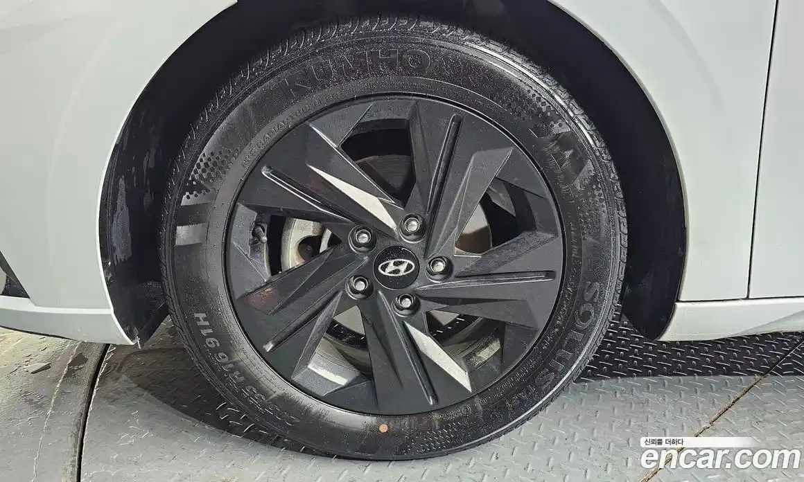 Hyundai Avante 2022 1.6 Автомат в Москве № 815329, фото 5