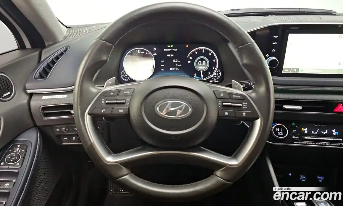 Hyundai Sonata 2021 2.0 Автомат в Москве № 815422, фото 15