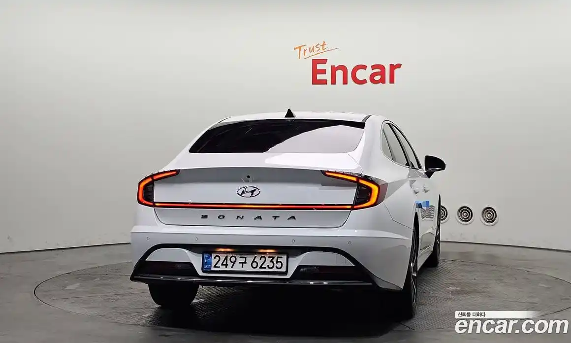 Hyundai Sonata 2021 2.0 Автомат в Москве № 815422, фото 4