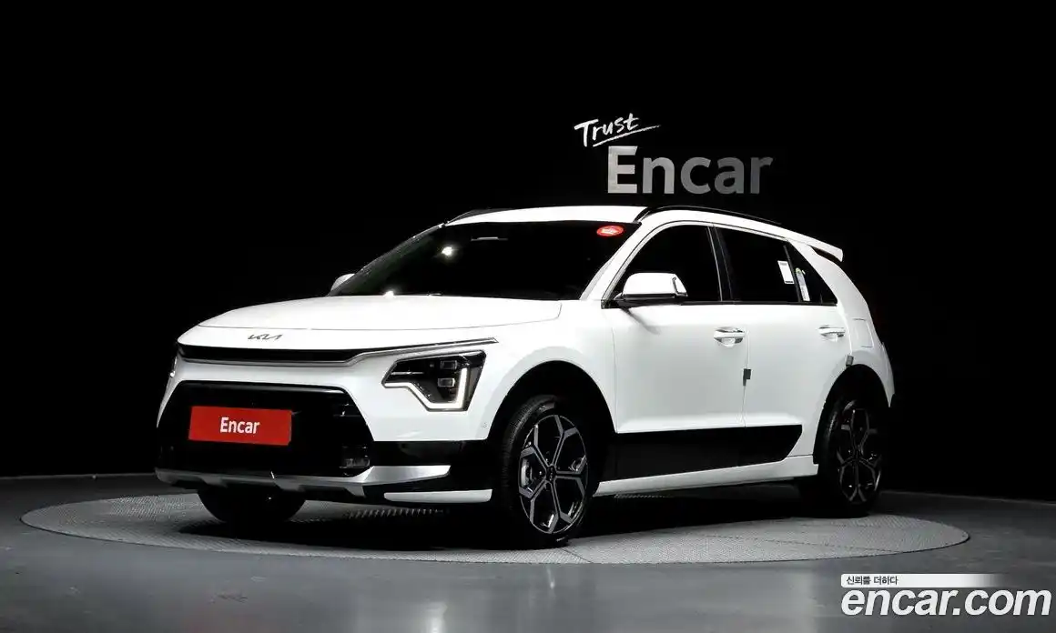 Kia Niro 2025 1.6 Автомат в Москве № 815540, фото 1