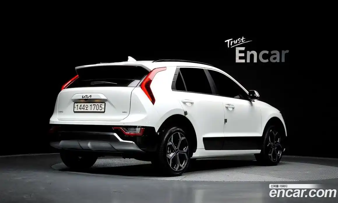 Kia Niro 2025 1.6 Автомат в Москве № 815540, фото 2