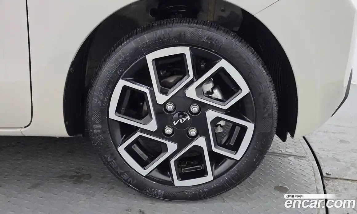 Kia Ray 2024 1.0 Автомат в Москве № 815691, фото 5